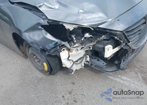 2014 Mazda Mazda3 I Sport из США, поврежденный, VIN JM1BM1U70E1196033